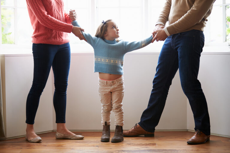 The Advantages of Divorce Mediation instead of Litigation for Children