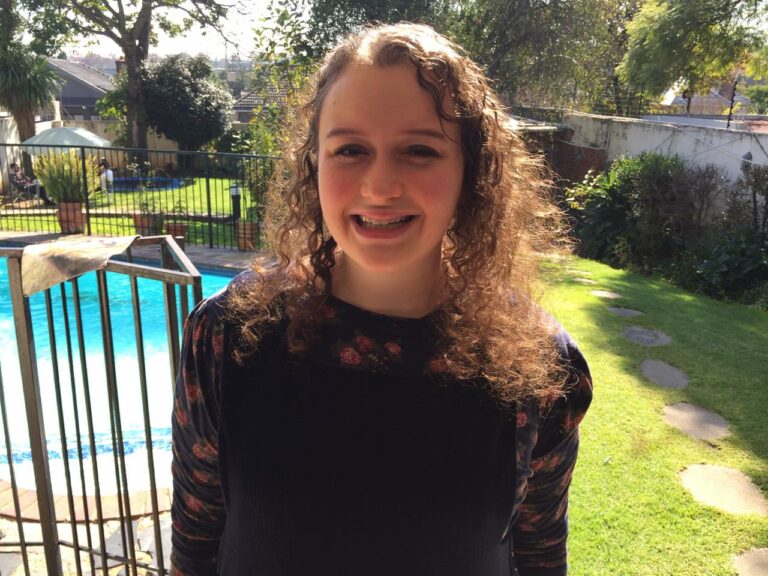 Despite Covid-19 restrictions this SACAP graduate obtained her degree by completing it online