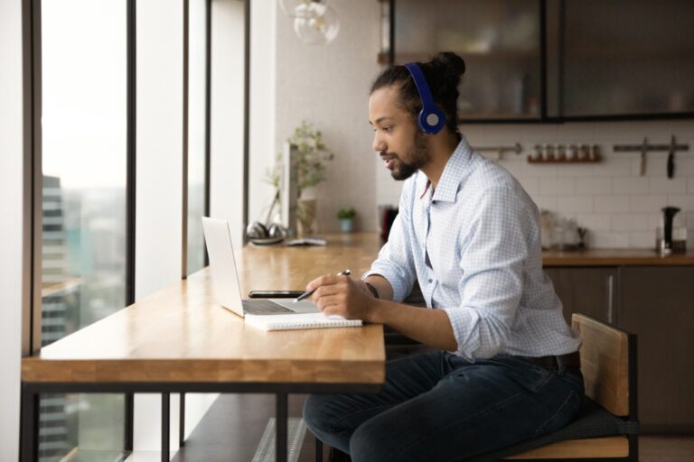 The Pros and Cons of Virtual Health Care and Therapy Sessions